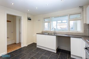 Kitchen/Diner- click for photo gallery